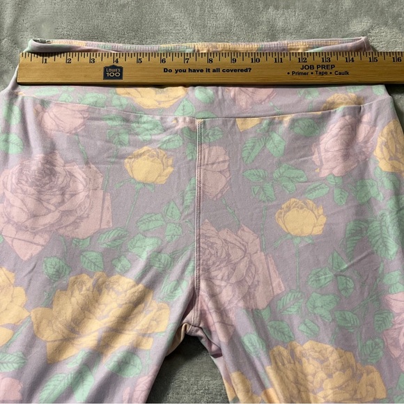 NWT NEW LuLaRoe LLR Leggings Lilac Lavender Peach Roses TC 10-16 Soft Leggings - Picture 3 of 7